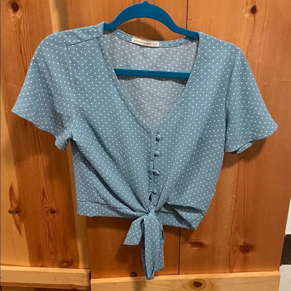 Active USA Blue Polka Dot Tie-Front Blouse - Picture 1 of 2